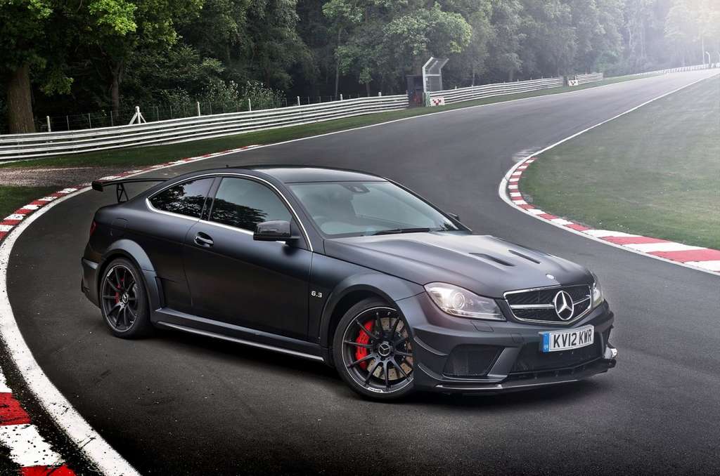 mercedes-benz-c-63-amg-coupe-black-series-localuxdriver